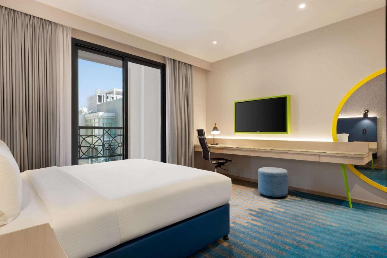 La Quinta By Wyndham Dubai Jumeirah Exteriör bild