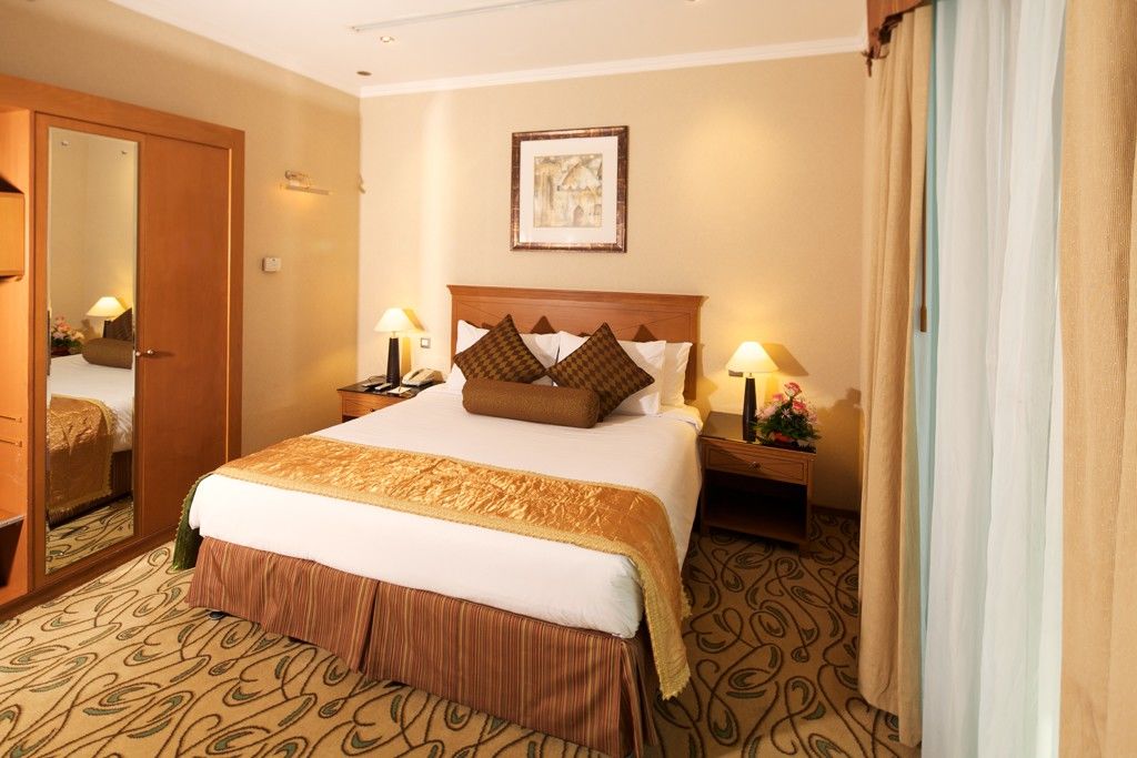 La Quinta By Wyndham Dubai Jumeirah Exteriör bild
